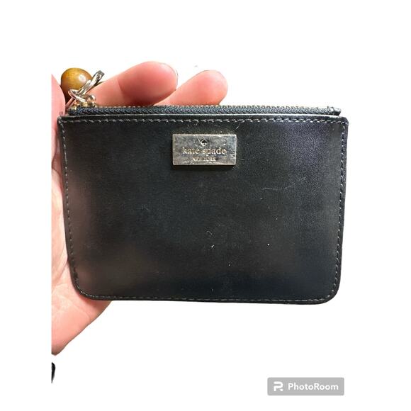 Kate Spade Black Hot Pink Handheld Brown Wooden Beaded Wristlet Wallet Small - Picture 1 of 5